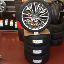 KIT CERCHI IN LEGA+GOMME BRIDGESTON DA 18" ORIGINALI GIULIETTA SILVER